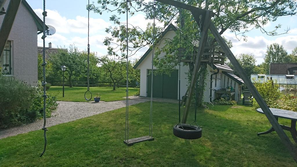 Lillan Hotel Torna Hallestad Bagian luar foto