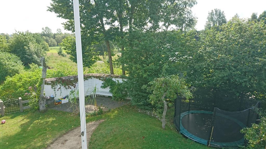 Lillan Hotel Torna Hallestad Bagian luar foto